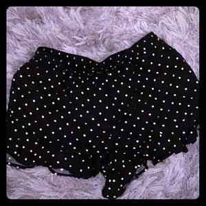B&W polka dot ruffle MOSSIMO shorts